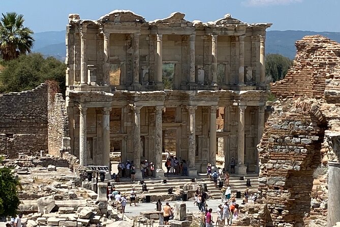 Private Tour in Ephesus and Traditional Turkish Bath from Port - Lunch in a local setting