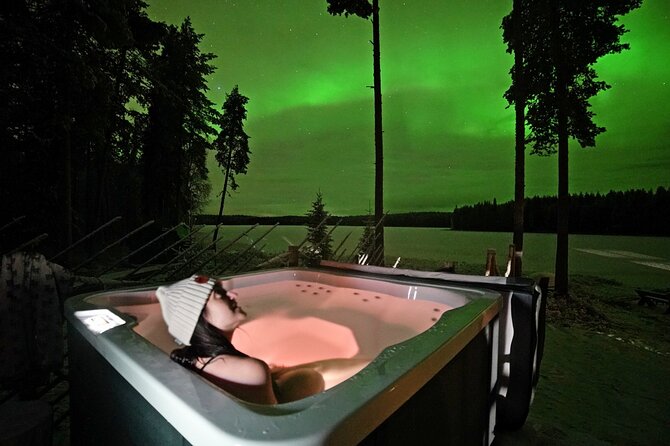 Private tour: Lappish evening (sauna, jacuzzi and dinner) - Leaving Rovaniemi for Langonlampi Lake
