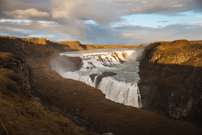 Private Tour to Golden Circle and Hvammsvík Hot Spring - Þingvellir: Tectonic Plates and Iceland’s First Parliament