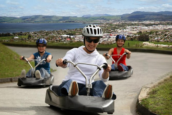Private, via beaches, Kiwi farm to Rotorua 8 lakes & Geothermal - From Mount Maunganui beach to Omanu’s wide Pacific view