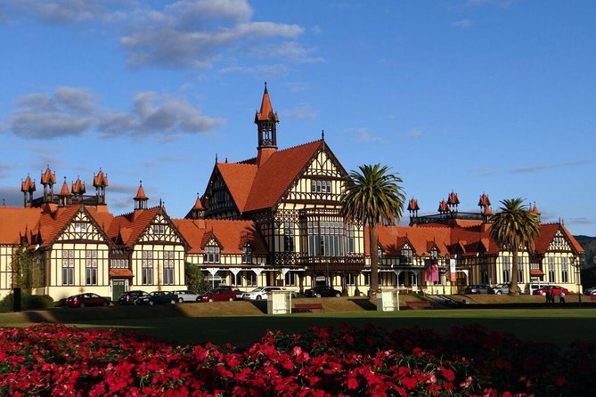 Private, via beaches, Kiwi farm to Rotorua 8 lakes & Geothermal - Whakarewarewa, where geothermal ground and Māori life meet