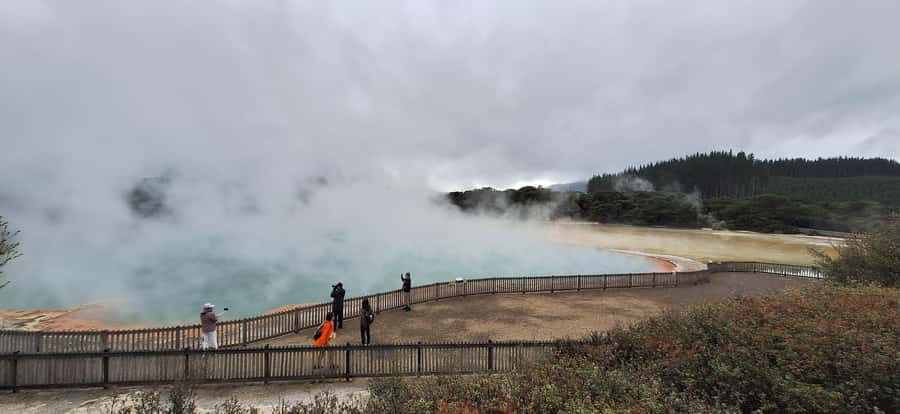 Private VIP Luxury Auckland - Rotorua Geothermal Wonderlands - Key points at a glance