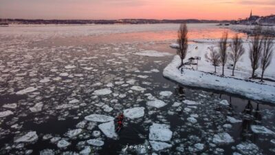 Quebec City: Ice Canoeing with Hot Chocolate & Sauna