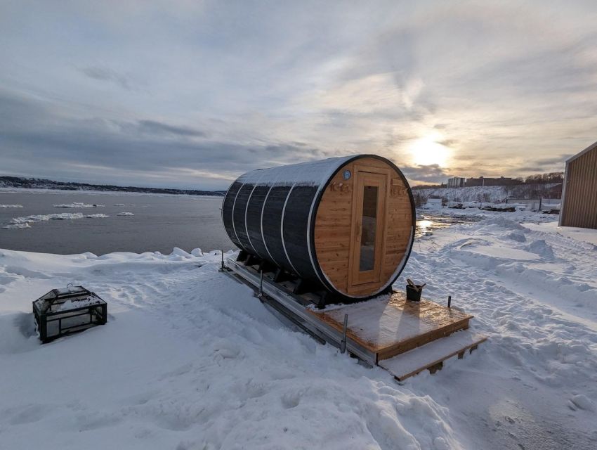 Quebec City: Ice Canoeing with Hot Chocolate & Sauna - The 90-minute river route