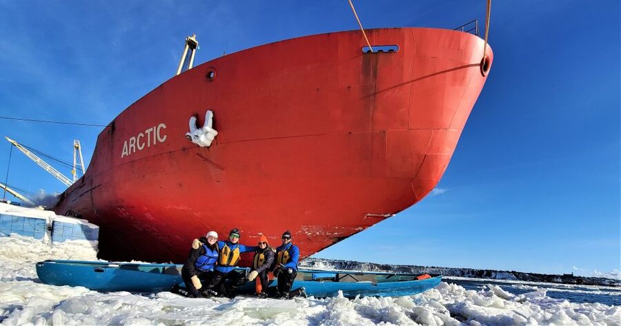 Quebec City: Ice Canoeing with Hot Chocolate & Sauna - Returning to shore and using the sauna