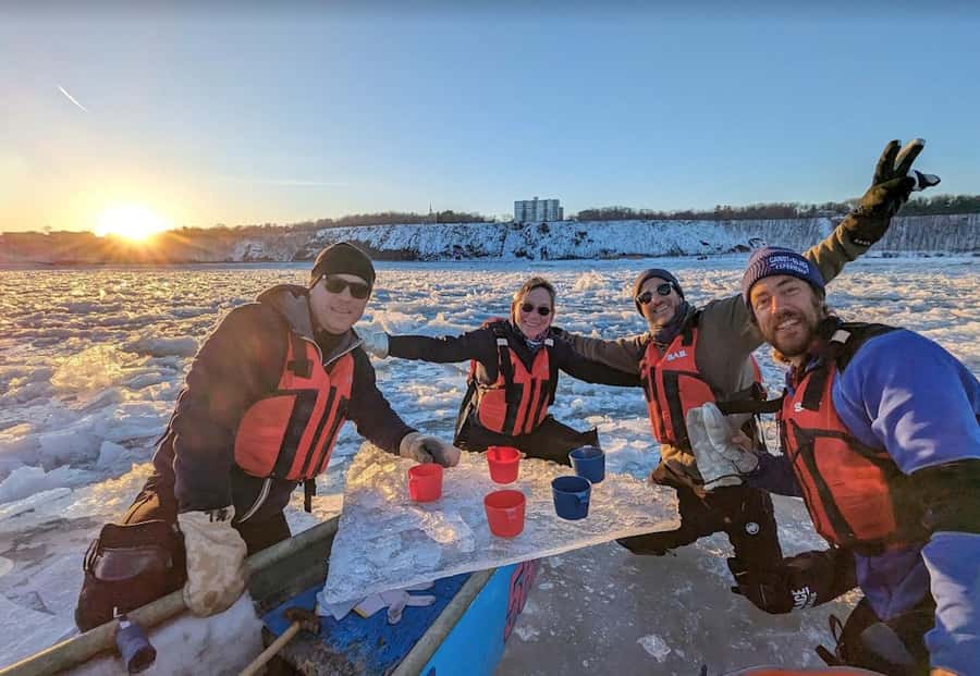 Quebec City: Sunset Ice Canoe Experience with Sauna - Key points to know before you book
