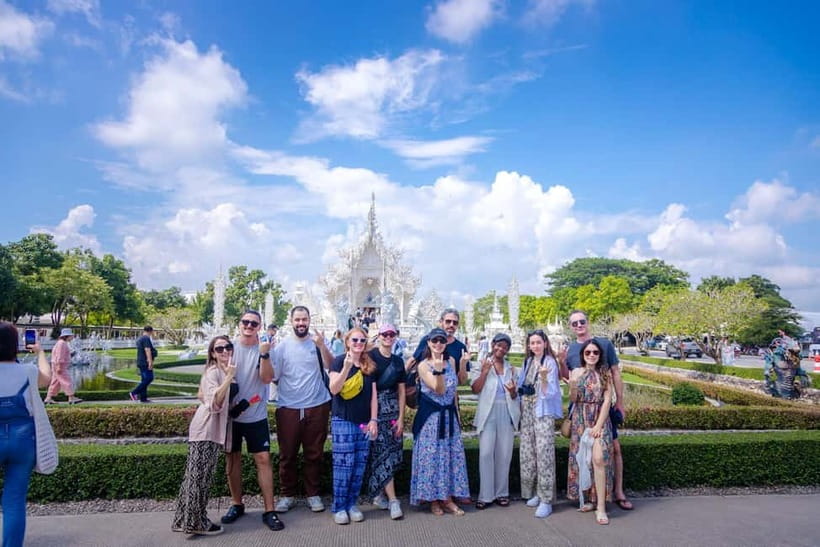 Red, Blue, White Temples & Hot Spring Trip from Chiang Mai - Lunch and the practical middle of the day