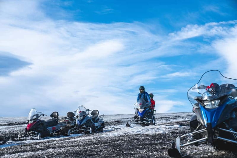 Reykjavík: Glacier Snowmobile and Hot Springs with Pickup - What the $431 price really buys