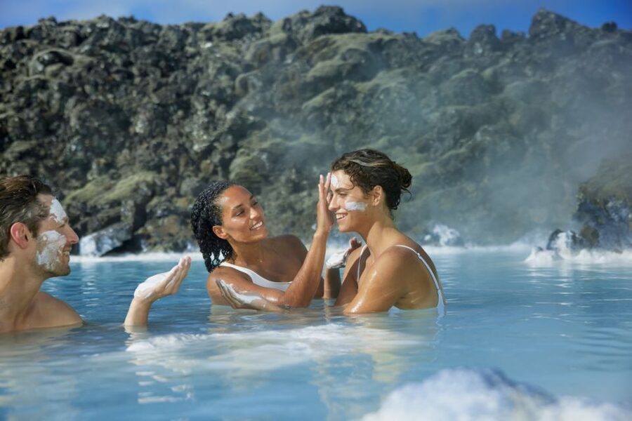 Reykjavik: Golden Circle, Kerid Crater, & Blue Lagoon Tour - The guide can make or break the long ride