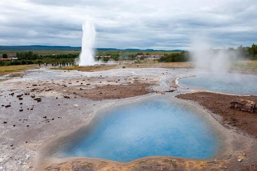 Reykjavik: Golden Circle Tour and Sky Lagoon Entry Ticket - Thingvellir: tectonic plates and Iceland’s first parliament