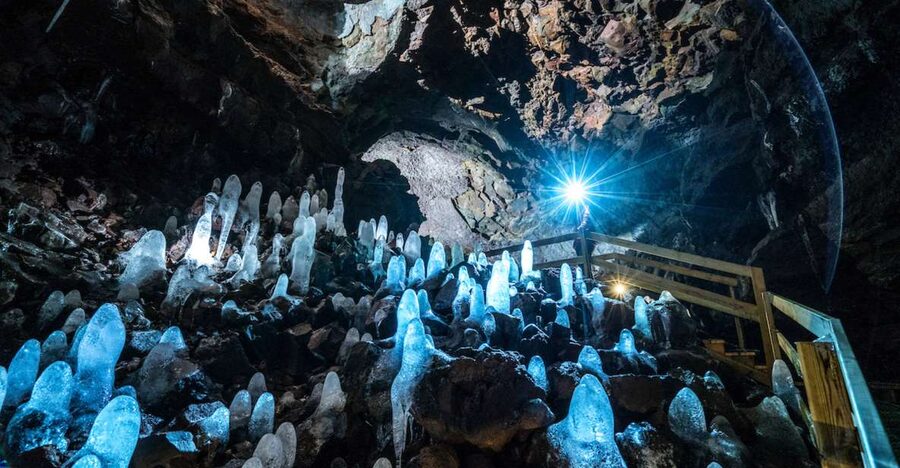 Reykjavik: Lava Cave, Hot Springs, Horses & Waterfalls Tour - Meeting Icelandic horses at Sturlureykir