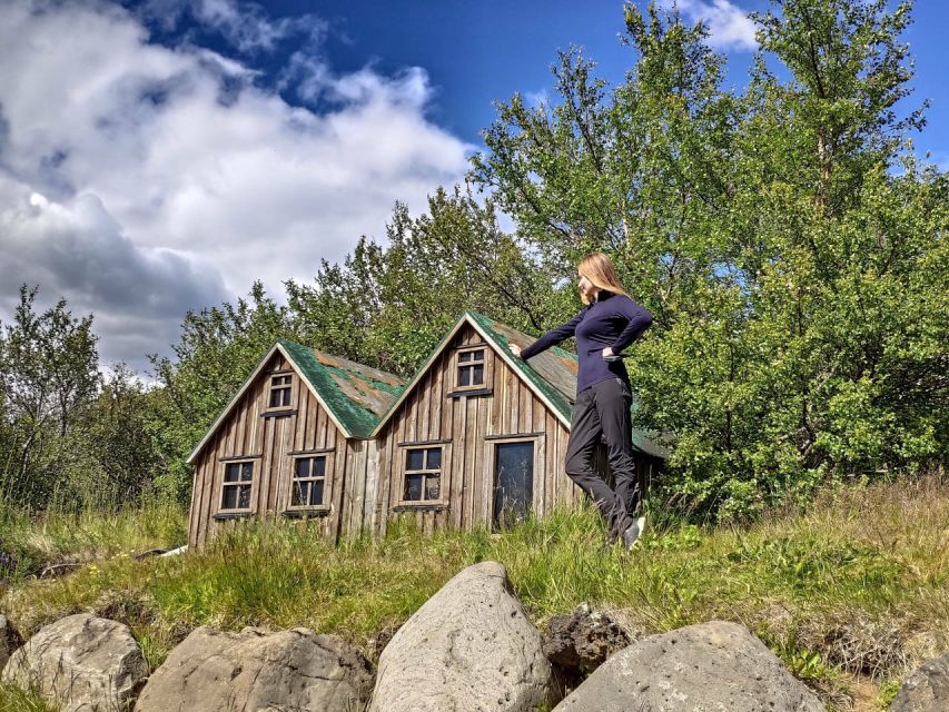 Reykjavik: Lava Cave, Hot Springs, Horses & Waterfalls Tour - Glanni Waterfall begins the route