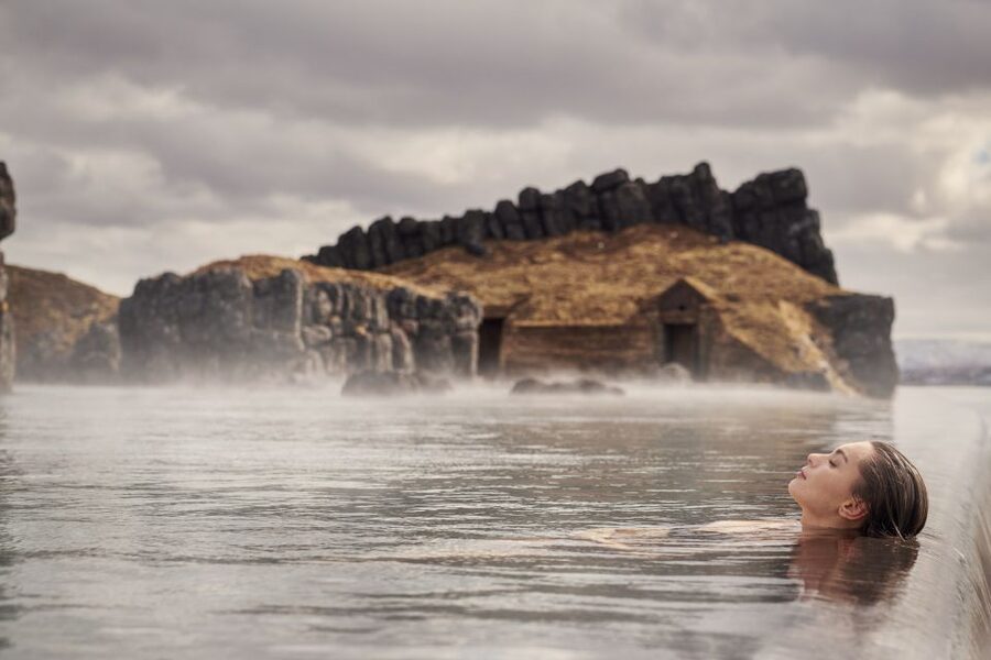 Reykjavik: Sky Lagoon Entrance Pass With 7-Step Spa Ritual - The lagoon: warm water with an ocean horizon