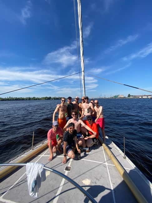 Riga: Floating Sauna Experience on the Daugava River - Why winter may be the best time to go
