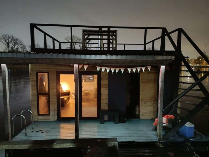 Riga: Floating Sauna Experience on the Daugava River - The rustic side of the experience