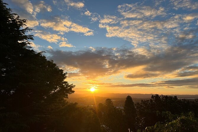 Romantic Auckland Sunset tour with Winery & Thermal pool - Why this Auckland evening works
