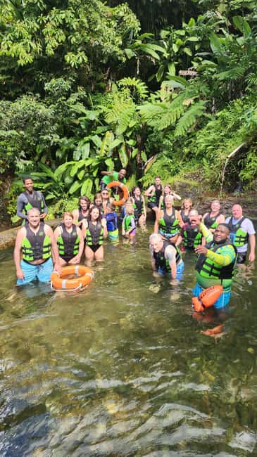 Roseau: Titou Gorge, Hot Spring, Falls & Champagne Reef Tour - Champagne Reef and Dominica’s bubbling seabed