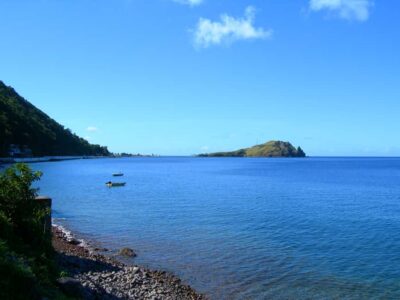 Roseau: Titou Gorge, Hot Spring, Falls & Champagne Reef Tour