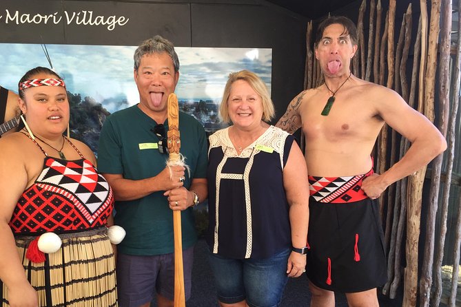 Rotorua Geothermal Living Maori Village Tour Whakarewarewa 6.5hours Tour - Why Whakarewarewa feels different from a standard Māori show
