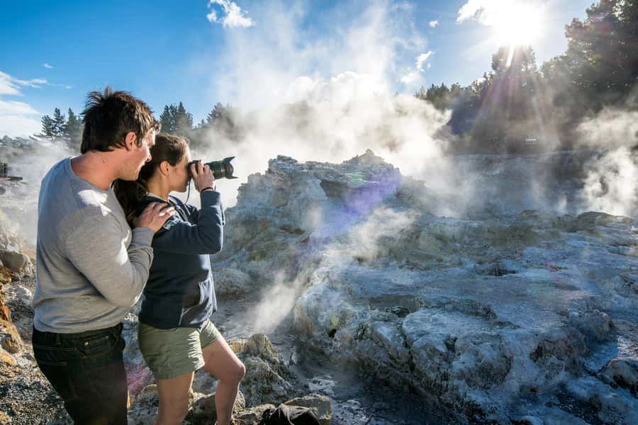 Rotorua: Hell's Gate Outdoor Mud Spa & Guided Walk - Māori history, healing mud, and cultural context