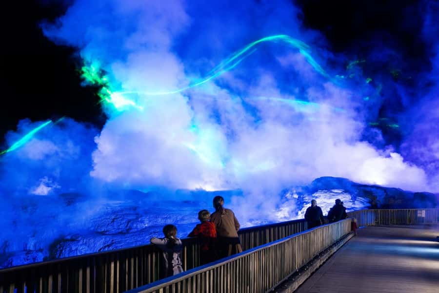 Rotorua: Marama Geyser Light Trail & Geothermal Experience - Pōhutu Geyser is the night’s main attraction