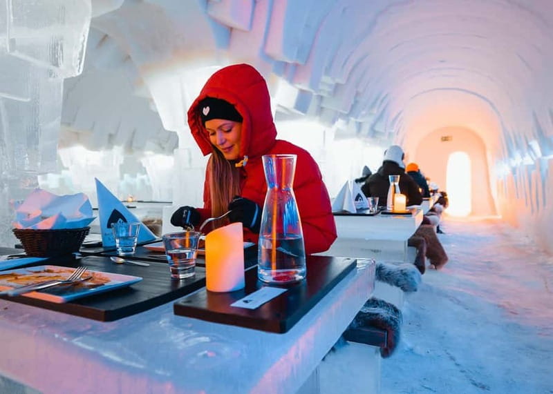 Rovaniemi: Ice Restaurant Dinner with Snow Sauna & jacuzzi - The small extras: sledding and tobogganing