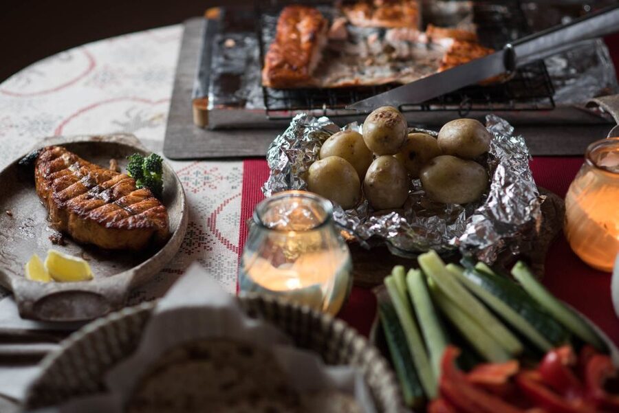 Rovaniemi: Sauna & Ice Swimming Tour with Dinner and Aurora - Key points to know before you book