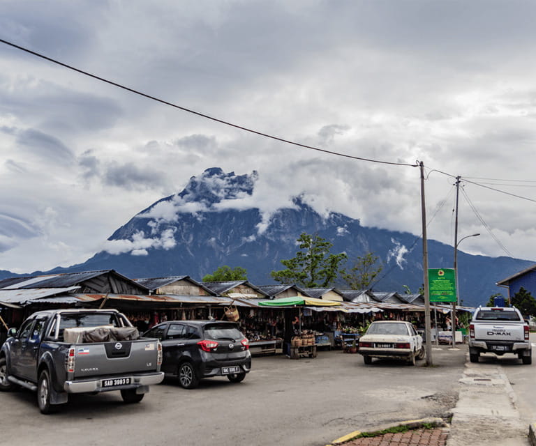 Sabah: Kinabalu Park, Hot Springs, and Cow Farm Day Tour - Kinabalu Park and the view of Mount Kinabalu
