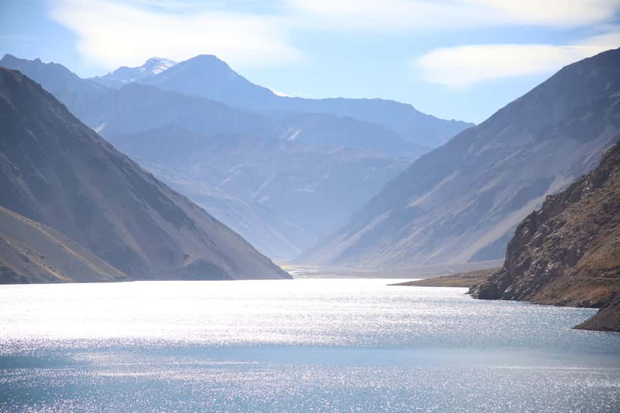 Santiago: Full day Embalse del Yeso, Casa de Chocolate, picnic & Hot Springs - The first hour: leaving Santiago for San José de Maipo