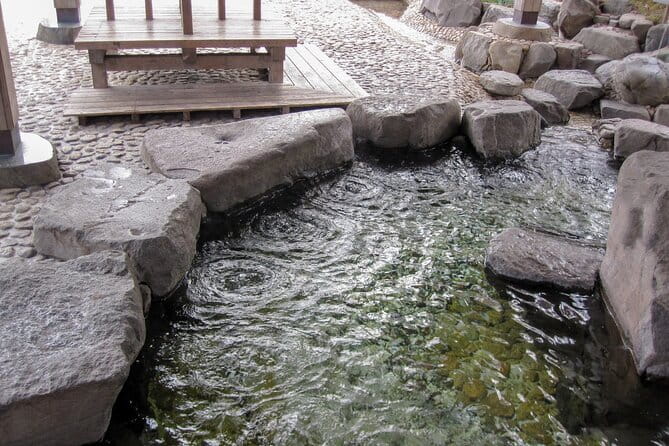 Sapporo Private Sightseeing Tour in Onsen with Special Package - Walking Jozankei’s one-hour path
