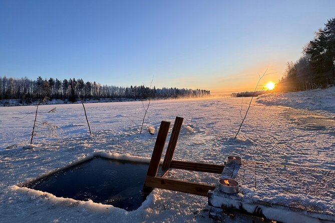 Sauna, hot tub and cold plunge - Exclusive riverside retreat - First-time ice dipping without bravado
