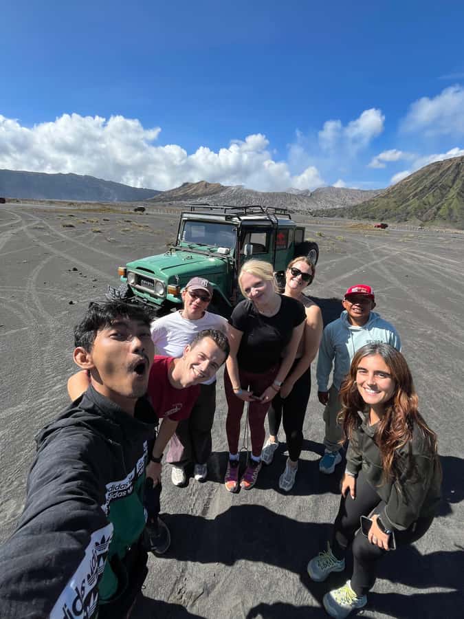 Sharing Trip : Bromo & Ijen Tour with Hot Spring Relaxation - Walking across the Sea of Sands to Bromo