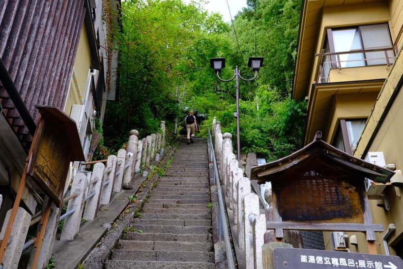Snow Monkeys & Ghibli Onsen Town with Free Time to Explore - What a private guide adds