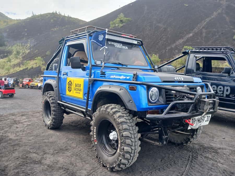 Sunrise Jeep Tour Mount Batur & Hot Spring (Private Tour) - Booking advice for a smoother morning