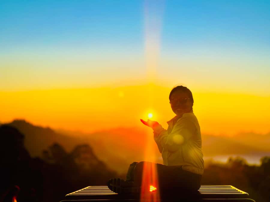 Sunrise Jeep Tour Mount Batur & Hot Spring (Private Tour) - Watching sunrise above Lake Batur