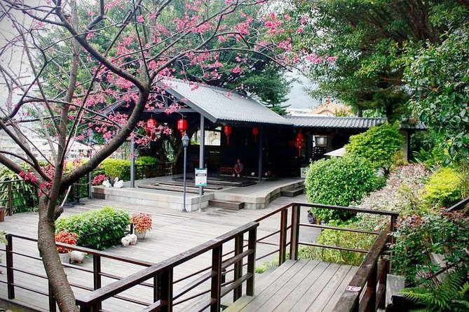 Taipei Day Tour including Taipei 101, Din Tai Fung and Hot Spring Experience - Who should book this Taipei day tour?