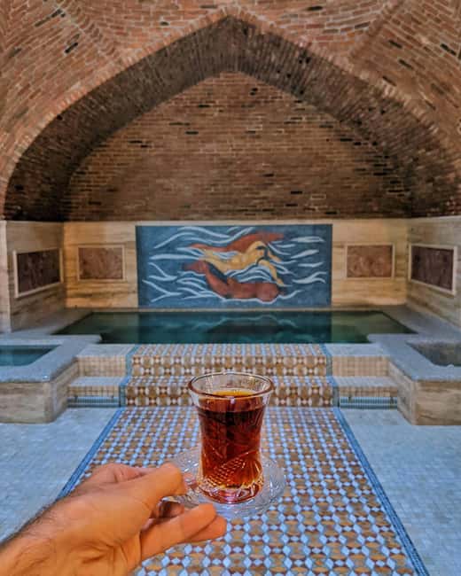 Tbilisi: Legendary Royal Sulfur Pool and Sauna Experience - Georgian wine, candles, and the social mood
