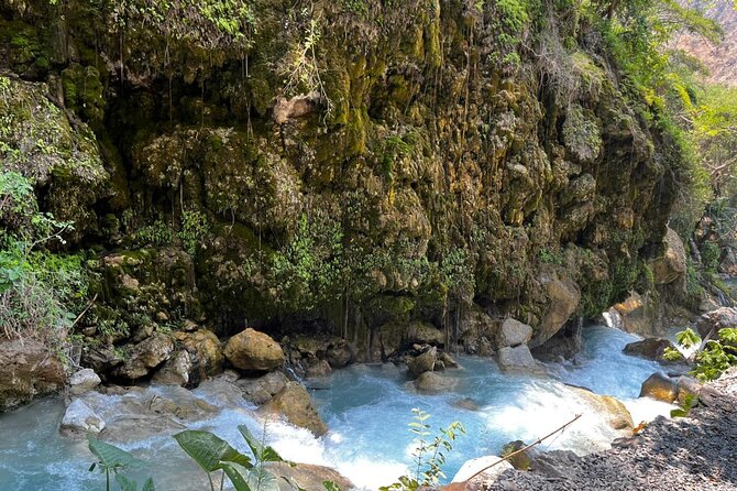 Tolantongo Private Tour + Pastes + One Day at the Hot Springs - What is included, and what you need to arrange