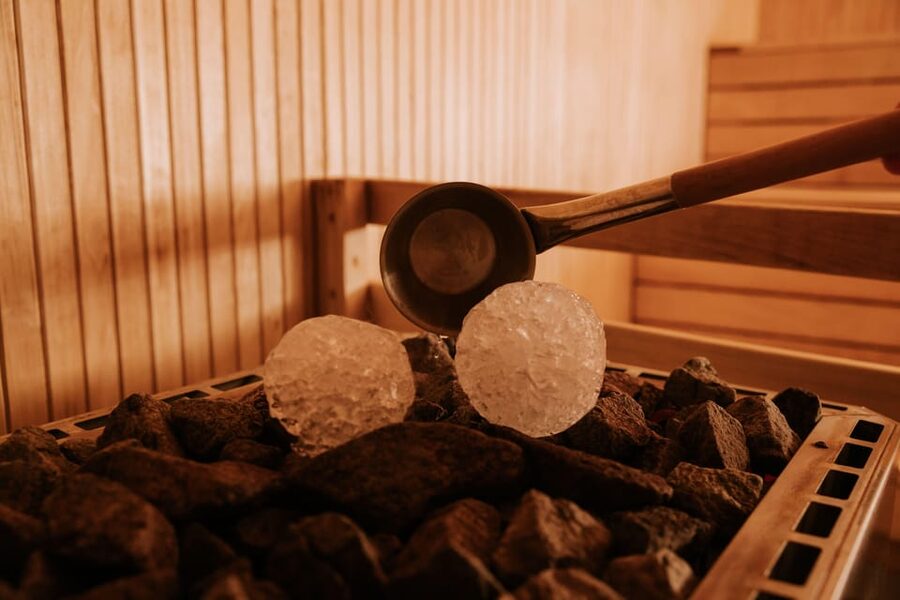 Tromsø: Spa/Pool with Bath, Sauna and Outdoor Heated Pool - Is the price good value?