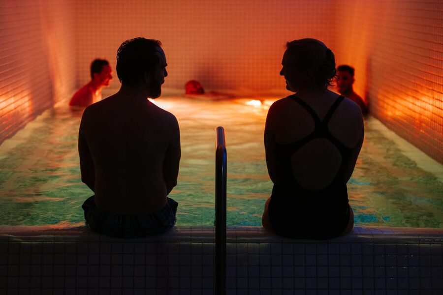 Tromsø: Spa/Pool with Bath, Sauna and Outdoor Heated Pool - How long should you stay?