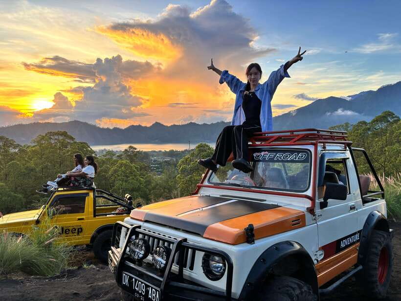 Ubud: Mount Batur Jeep Sunrise, Hot Spring in one day - Reaching Mount Batur by 4x4 Jeep