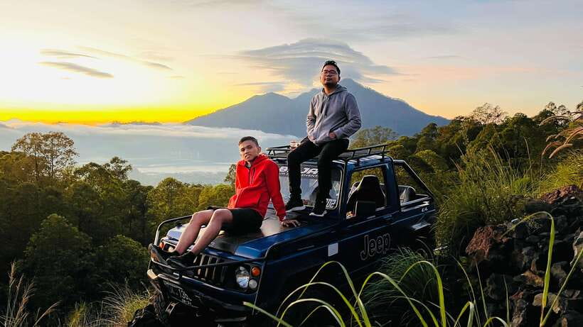 Ubud: Mount Batur Jeep Sunrise, Hot Spring in one day - Coffee tasting on the return journey