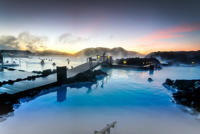 Unique bathing in an Icelandic hot springs at the Blue Lagoon - The ride from Reykjavik and the value of a small group
