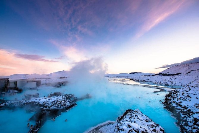 Unique bathing in an Icelandic hot springs at the Blue Lagoon - Silica masks and the Comfort package
