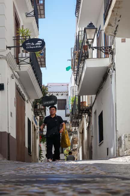 Valencia: Montanejos Hot Springs Tour + Salto De la Novia Waterfall - What to pack for the eight-hour outing