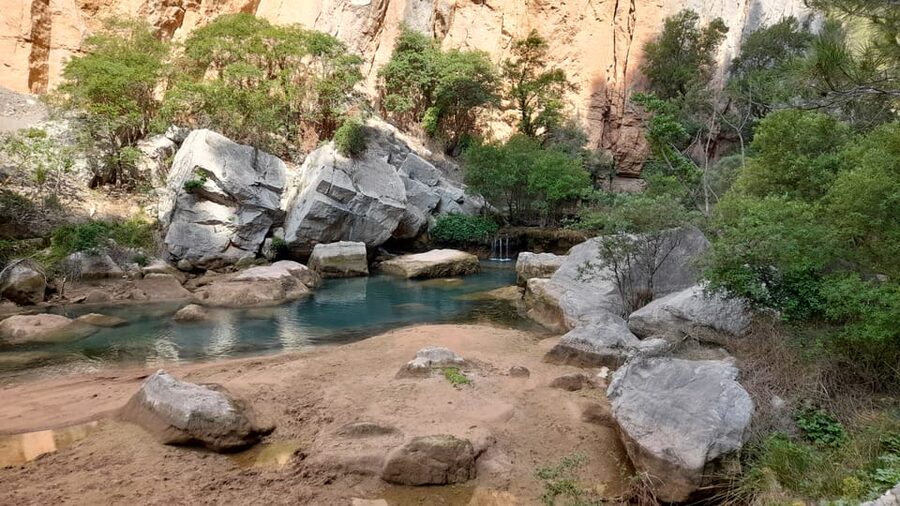 Valencia: Private Hiking in Montanejos with Thermal Springs - A final drink before returning to Valencia