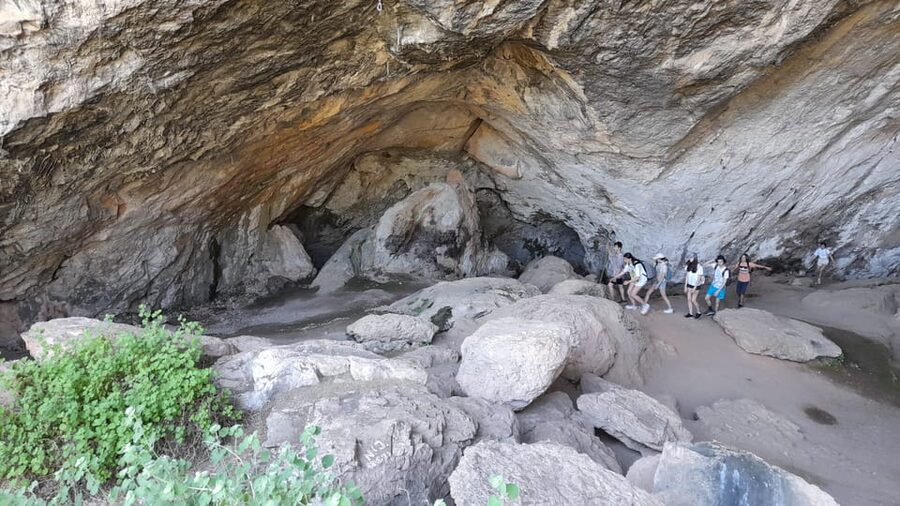 Valencia: Private Hiking in Montanejos with Thermal Springs - Walking the Senda de la Bojera