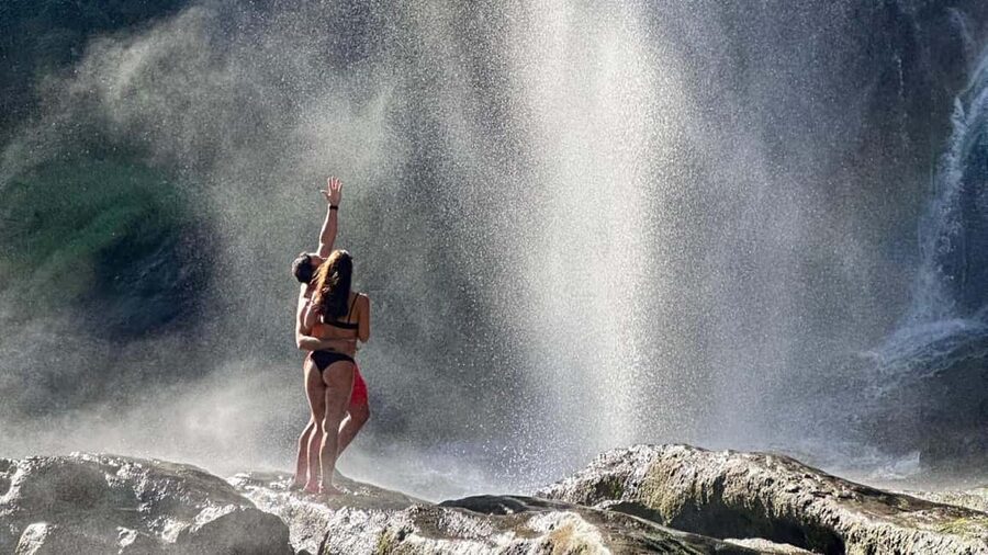 Valencia: Waterfalls and Thermal Springs Tour with Swimming - A break at the Nomad Soul Retreat