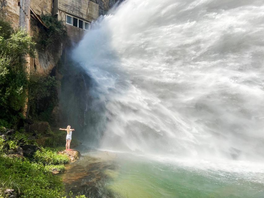 Valencia: Waterfalls and Thermal Springs Tour with Swimming - Montanejos dam and reservoir