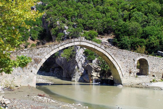 Visit Benje Thermal Baths & Kelcyra Waterfall & Langarica Canyon - Timing, food, and what to plan
